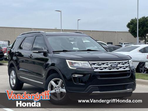 Shadow Black 2018 Ford Explorer XLT