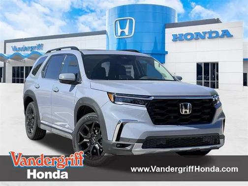 2025 Honda Pilot Touring 8-Passenger