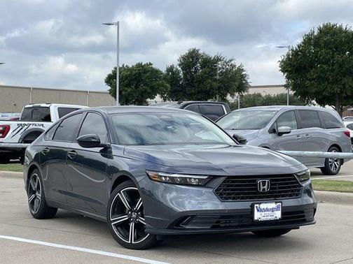 Meteorite Gray Metallic 2026 Honda Accord SE