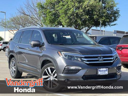 Modern Steel Metallic 2017 Honda Pilot Touring