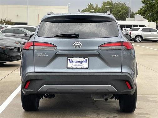 2023 Toyota Corolla Cross XLE