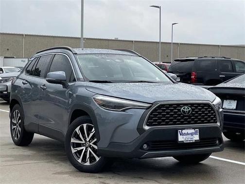2023 Toyota Corolla Cross XLE