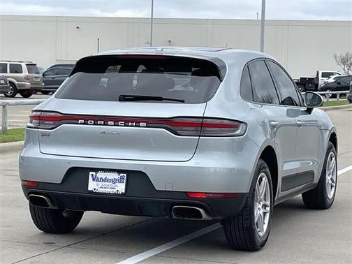 2021 Porsche Macan Base