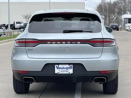 2021 Porsche Macan Base