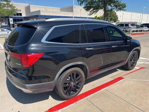 Black 2017 Honda Pilot Touring