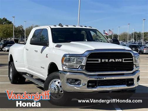 2019 RAM 3500 Big Horn Mega Cab 4x4 6'4' Box