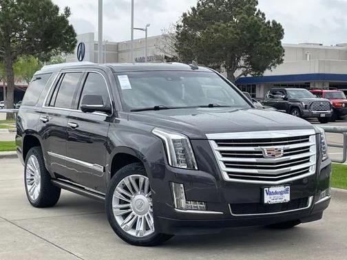 2016 Cadillac Escalade Platinum