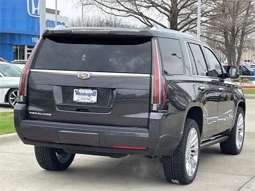 2016 Cadillac Escalade Platinum