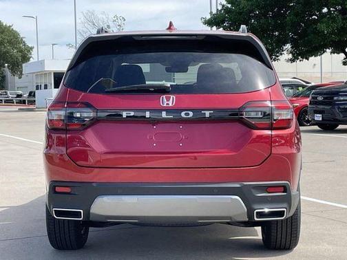 Radiant Red II 2026 Honda Pilot EX-L