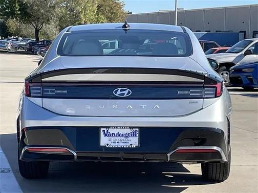2024 Hyundai SONATA Hybrid SE