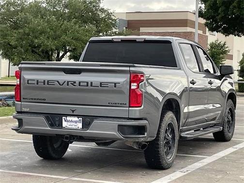 2022 Chevrolet Silverado 1500 Custom