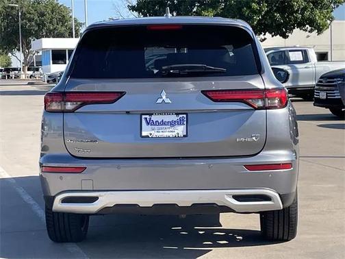 2023 Mitsubishi Outlander PHEV SE S-AWC