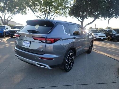 2023 Mitsubishi Outlander PHEV SE S-AWC