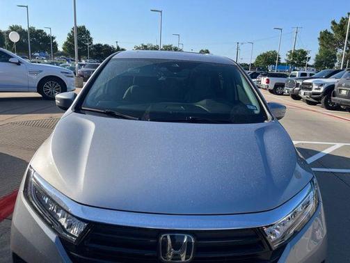 Lunar Silver Metallic 2024 Honda Odyssey EX-L