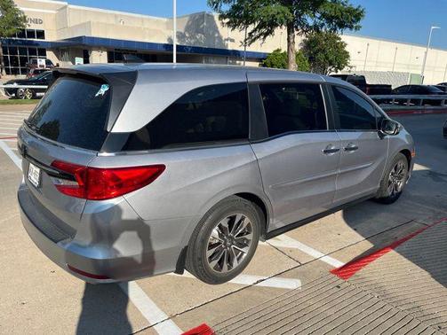 Lunar Silver Metallic 2024 Honda Odyssey EX-L