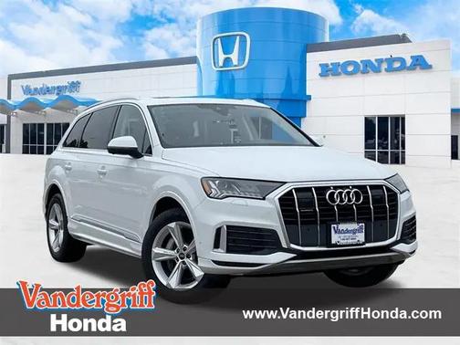 2024 Audi Q7 45 Premium Plus