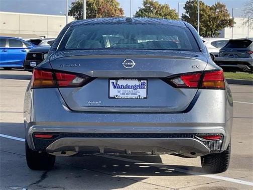 2023 Nissan Altima 2.5 SV