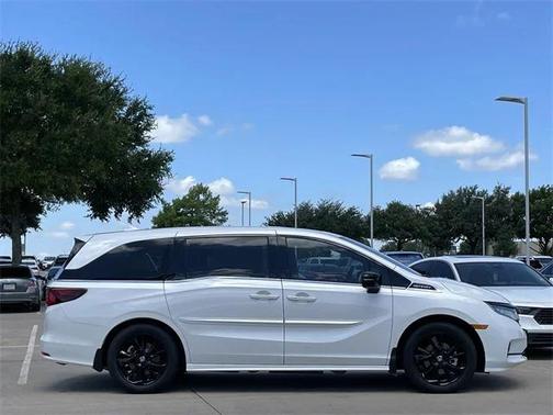 2024 Honda Odyssey Sport