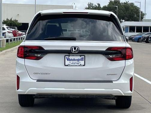 Crystal Black Pearl 2025 Honda Odyssey Sport-L