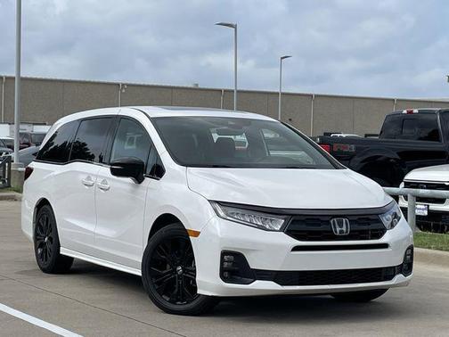 Crystal Black Pearl 2025 Honda Odyssey Sport-L