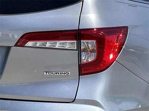 2021 Honda Pilot Touring 8-Passenger