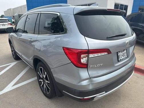 2021 Honda Pilot Touring 8-Passenger