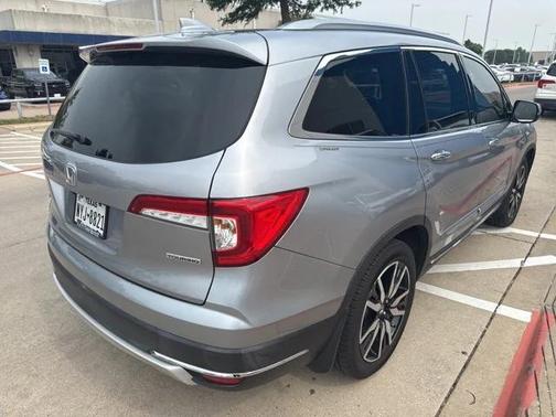 2021 Honda Pilot Touring 8-Passenger