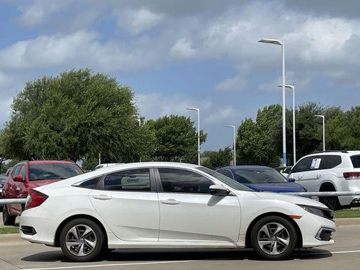 Platinum White Pearl 2019 Honda Civic LX