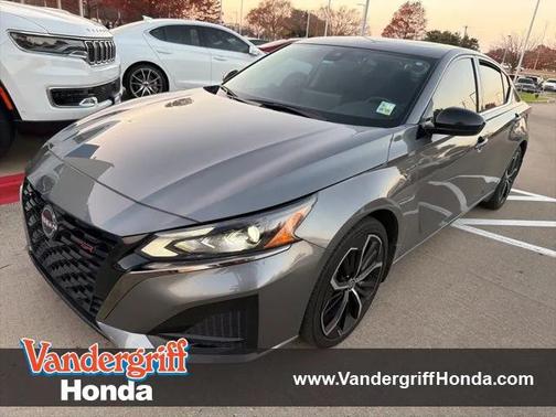 2024 Nissan Altima SR FWD