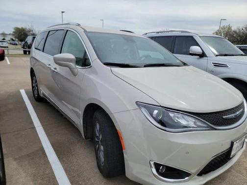 2020 Chrysler Pacifica Touring-L Plus