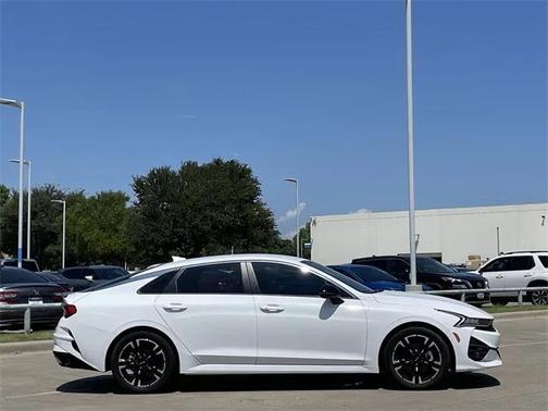 2022 Kia K5 GT-Line