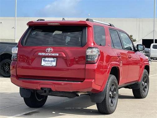 2022 Toyota 4Runner SR5