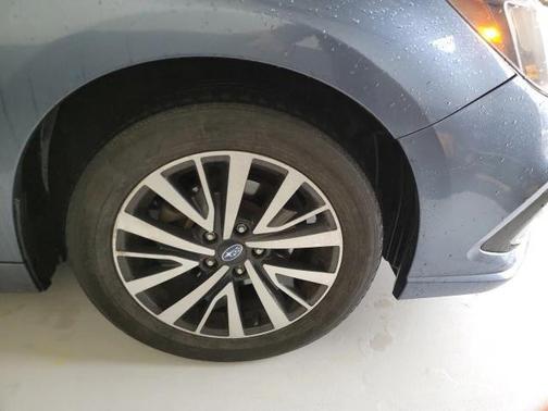 2018 Subaru Legacy Premium