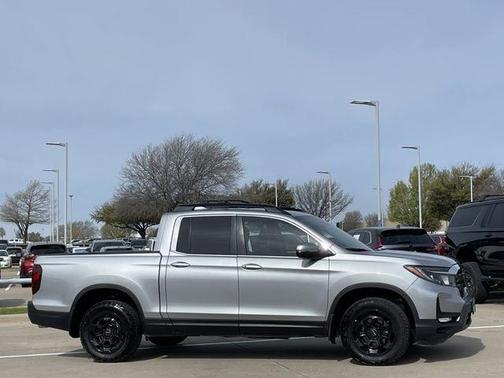 Solar Silver 2025 Honda Ridgeline RTL