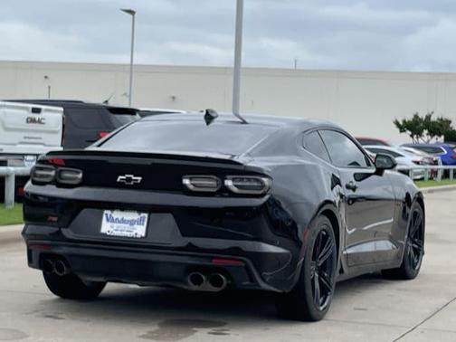 Black 2022 Chevrolet Camaro RWD Coupe LT1
