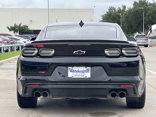 Black 2022 Chevrolet Camaro RWD Coupe LT1