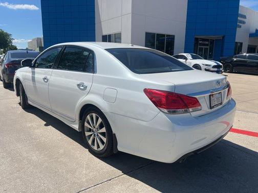 Blizzard Pearl 2011 Toyota Avalon Limited