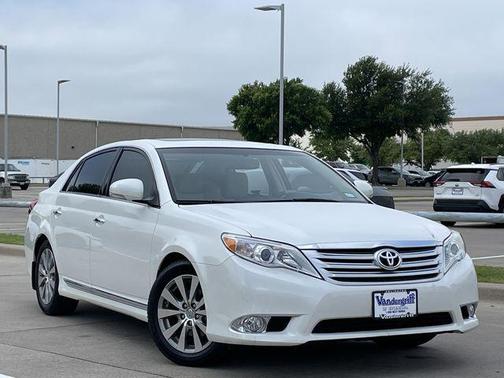 Blizzard Pearl 2011 Toyota Avalon Limited