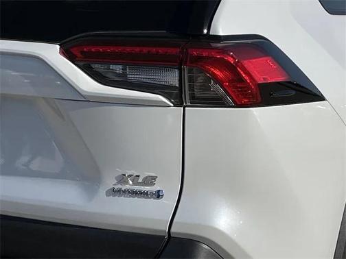 2023 Toyota RAV4 Hybrid XLE Premium