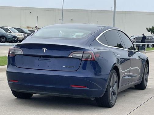 Deep Blue 2018 Tesla Model 3 Long Range