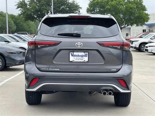 2024 Toyota Highlander XSE