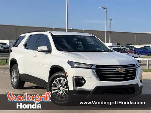 2022 Chevrolet Traverse LT Cloth