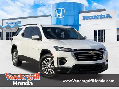 2022 Chevrolet Traverse LT Cloth