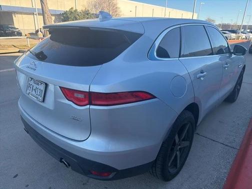 2017 Jaguar F-PACE 35t Prestige