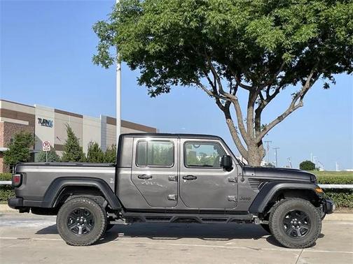 2023 Jeep Gladiator Sport