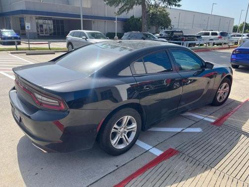 Pitch Black 2022 Dodge Charger SXT