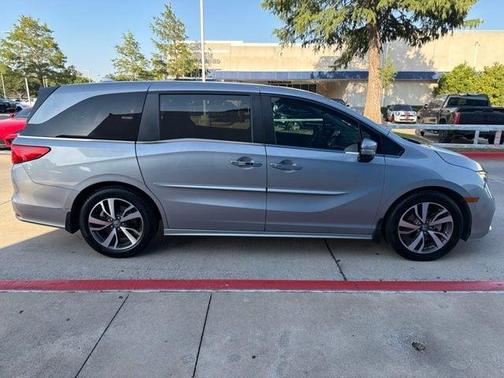 Lunar Silver Metallic 2023 Honda Odyssey Touring