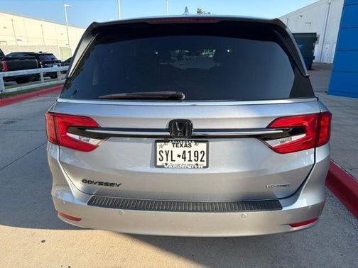 Lunar Silver Metallic 2023 Honda Odyssey Touring