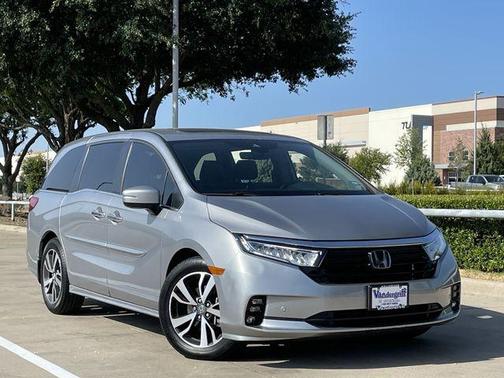 Lunar Silver Metallic 2023 Honda Odyssey Touring