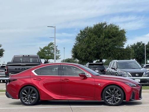 Infrared 2024 Lexus IS 350 Base